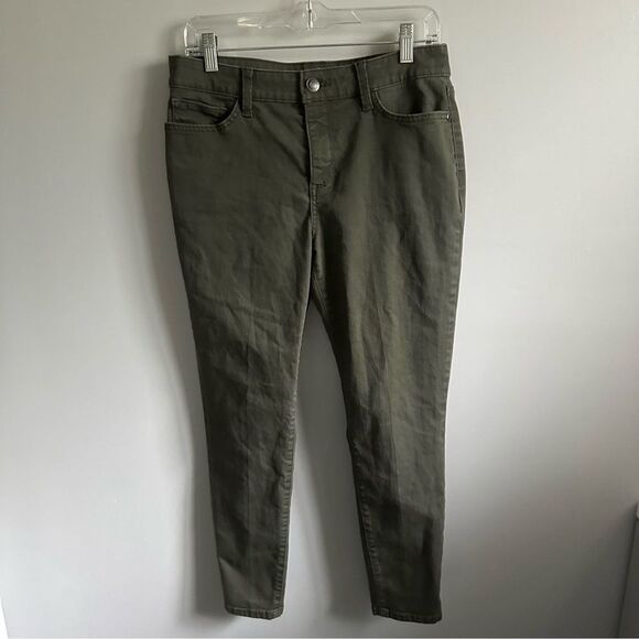 St. John's Bay Skinny Leg Jeans, Olive Army Green Size 10 | Cotton blend - Picture 4 of 9